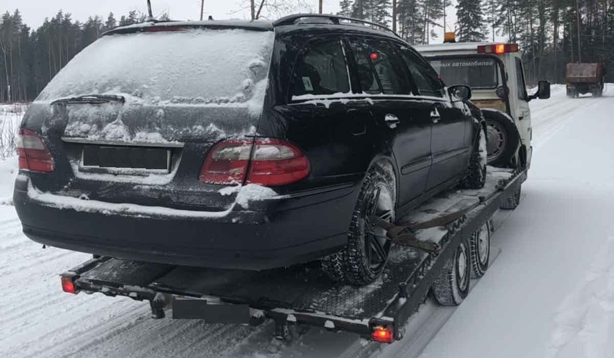 Эвакуация автомобиля Mercedes